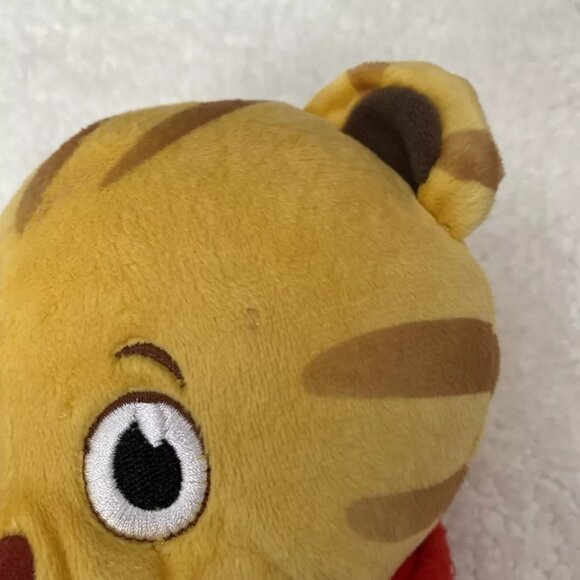 Daniel Tiger Stuffed Animal Doll Plush Toy Kohl's Cares 2022 Fred Rogers Company - Picture 11 of 12